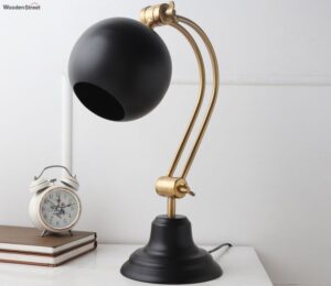 study lamp at wooden street