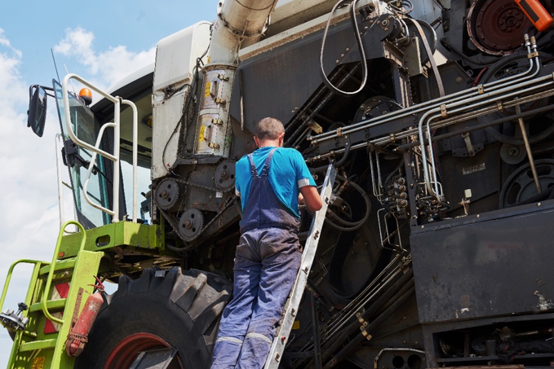 Heavy Equipment Repair