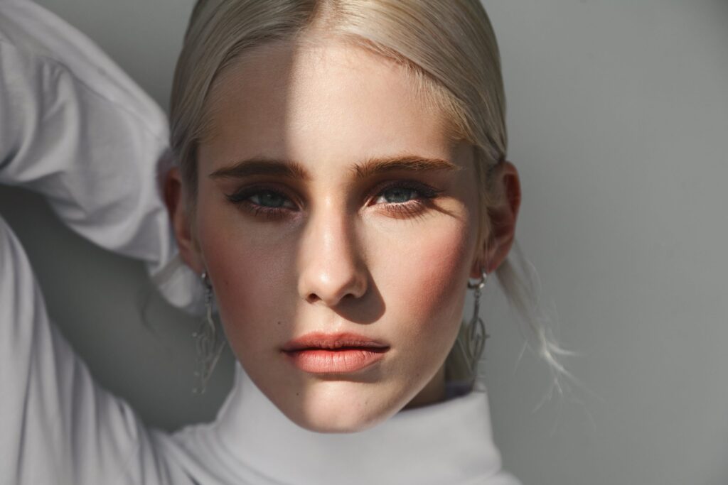 Jawline contouring injections in Dubai