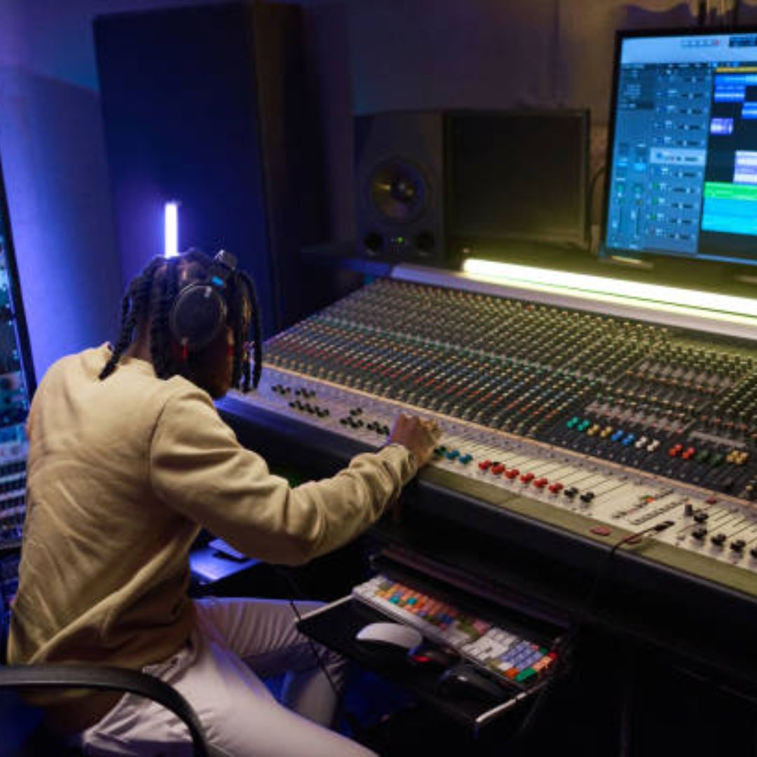 Music Production: Audio & Sound Mastery Guide