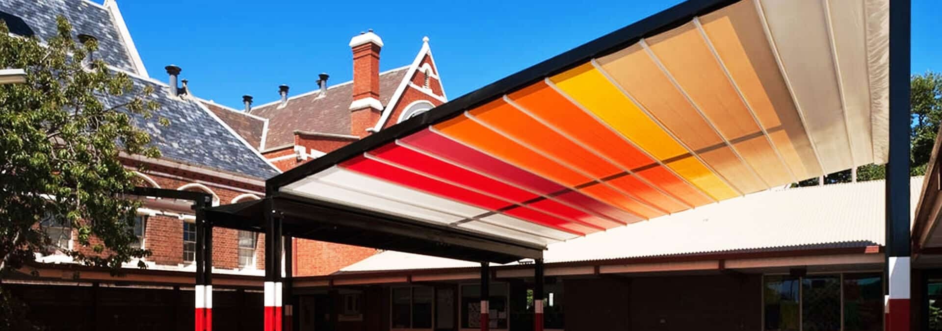 retractable awning