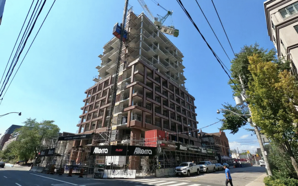Elevator for construction