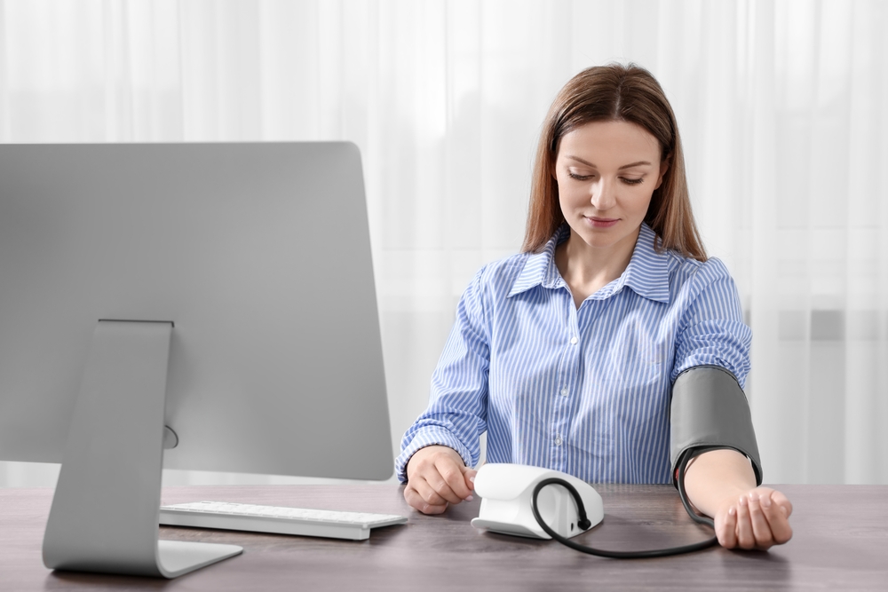 Monitoring blood pressure