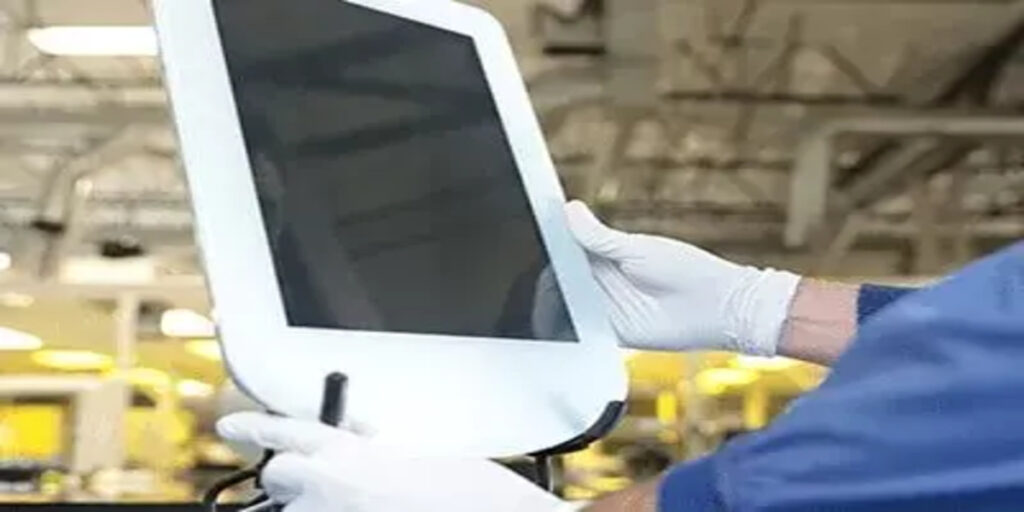 Industrial Touch Screens vs Consumer Displays: Key Differences