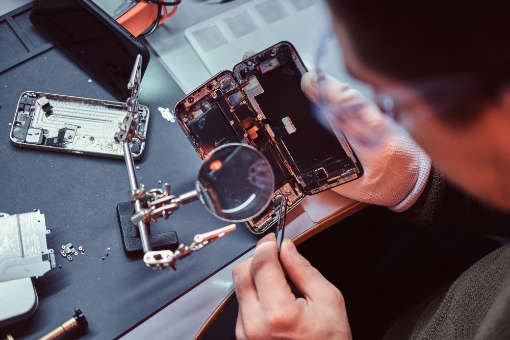 Phone Repair Image