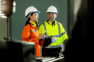 high visibility workwear, hi vis clothing, hi vis work clothes