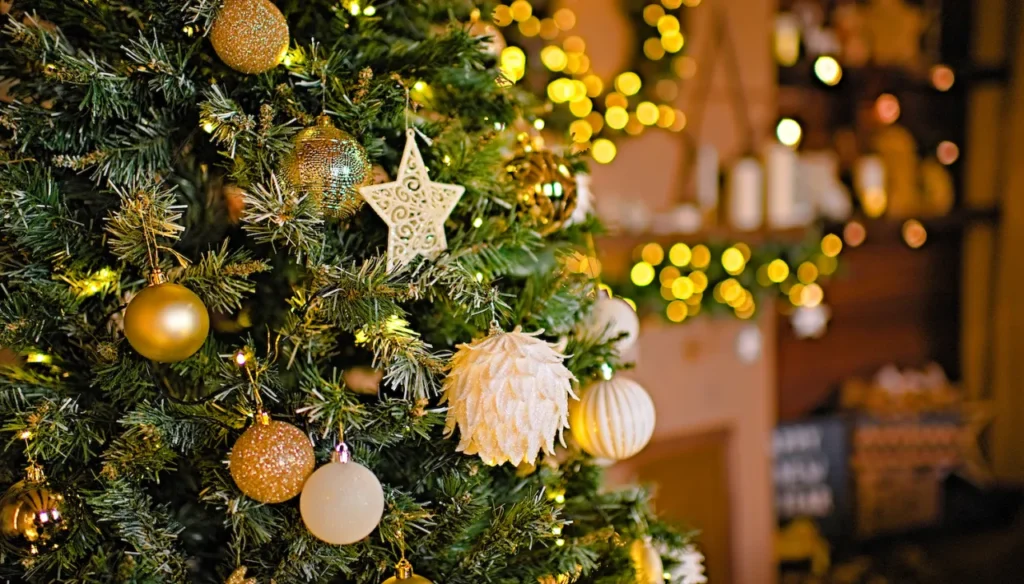 christmas tree decorations