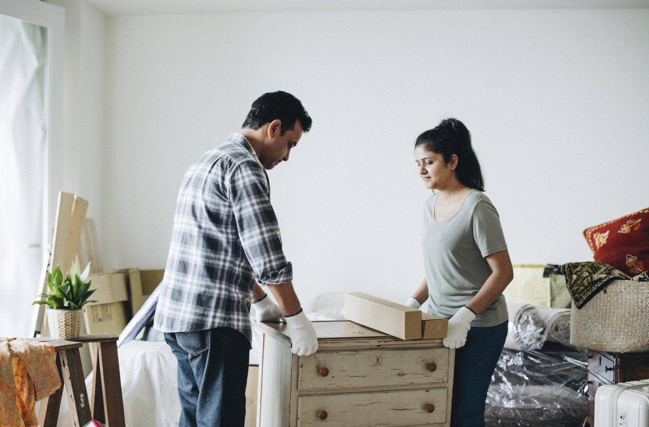 How to Safely Secure a Dresser During a Stress-Free Move