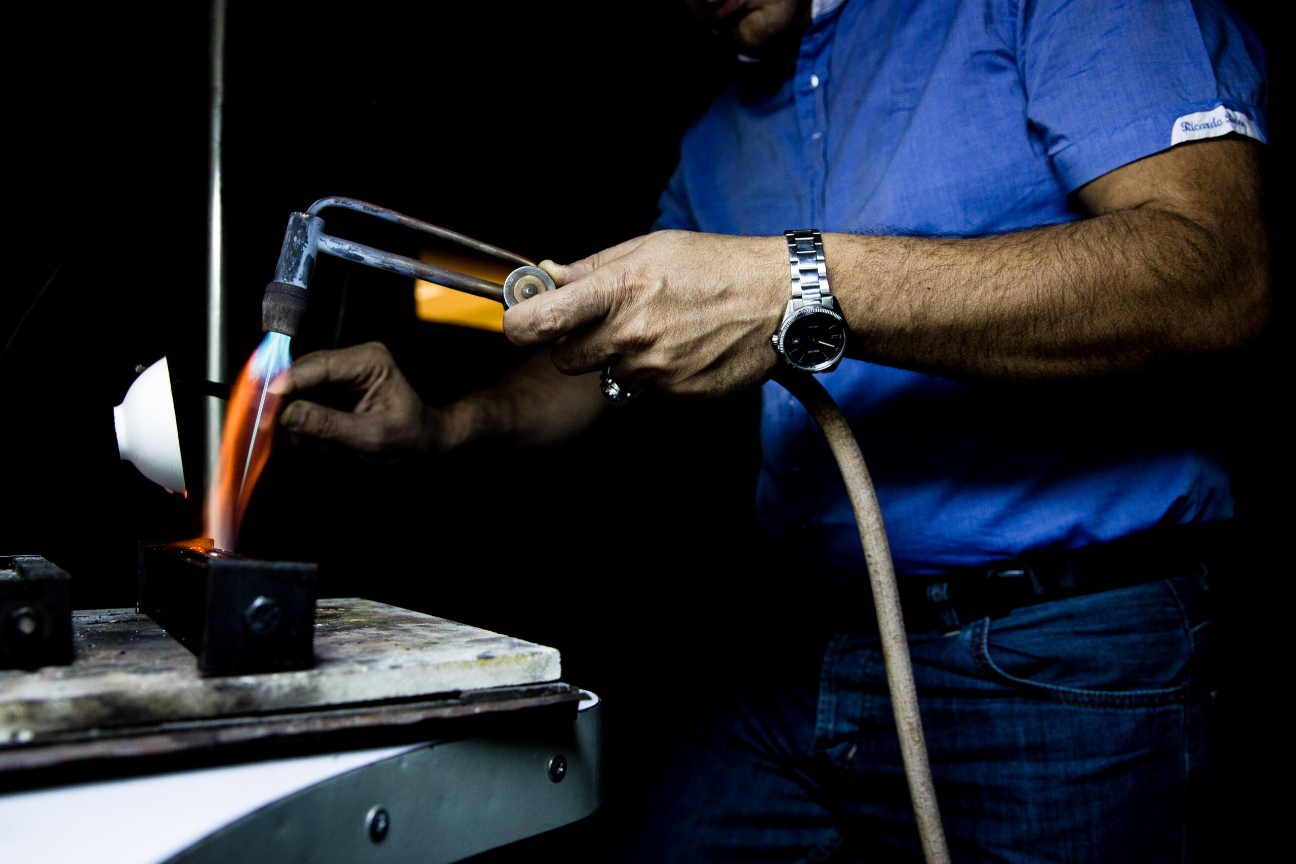 Hot air plastic welding