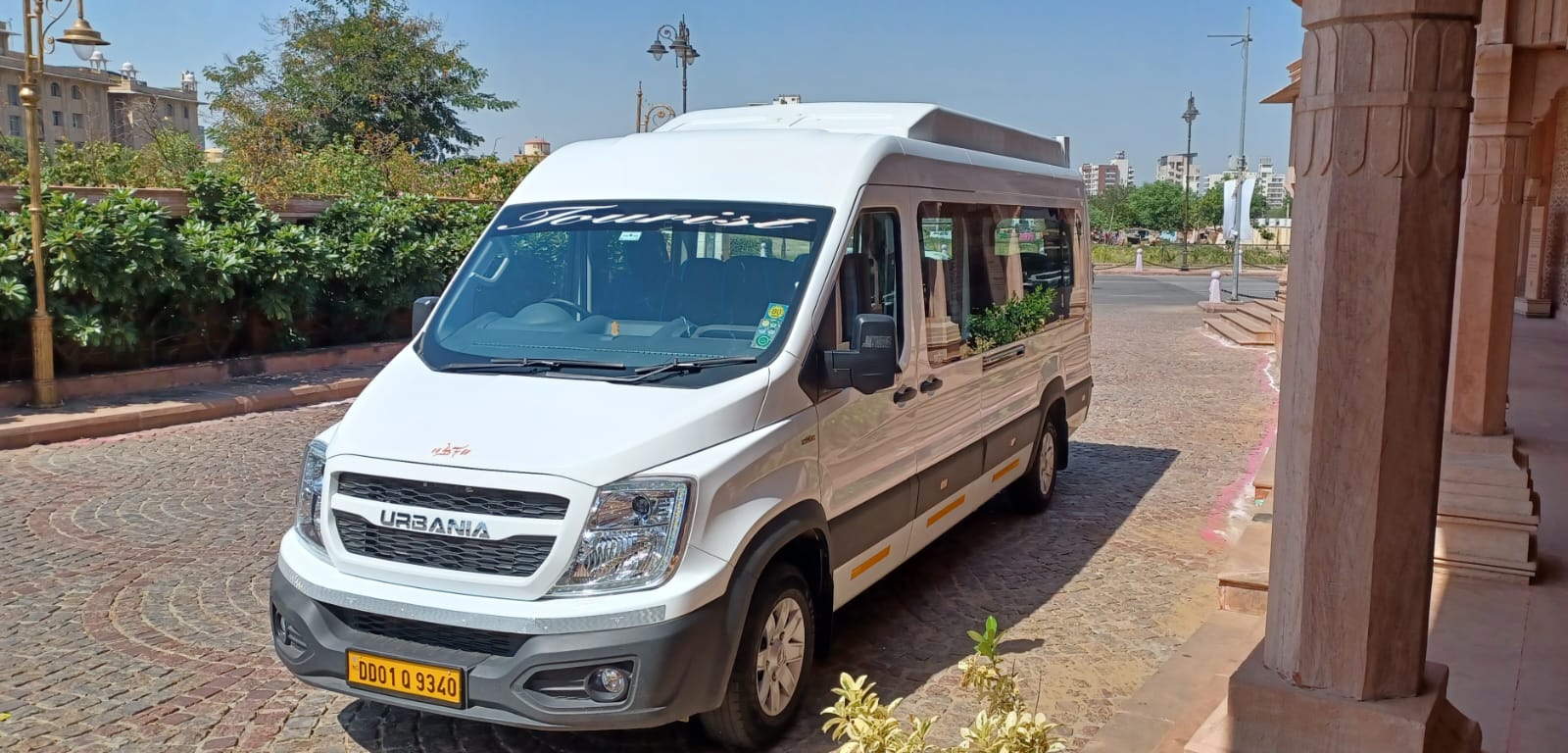 Maharaja Tempo Traveller Rental in Jaipur