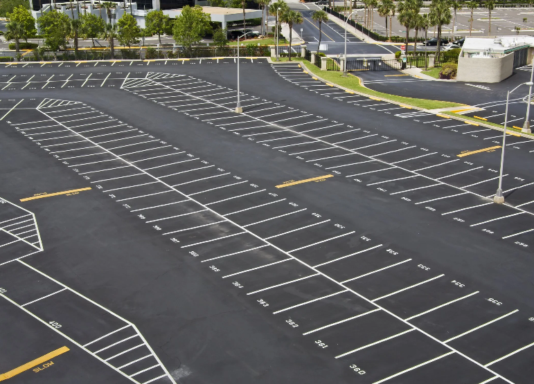 parking striping contractors